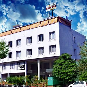 Hotel Rajhans Regent